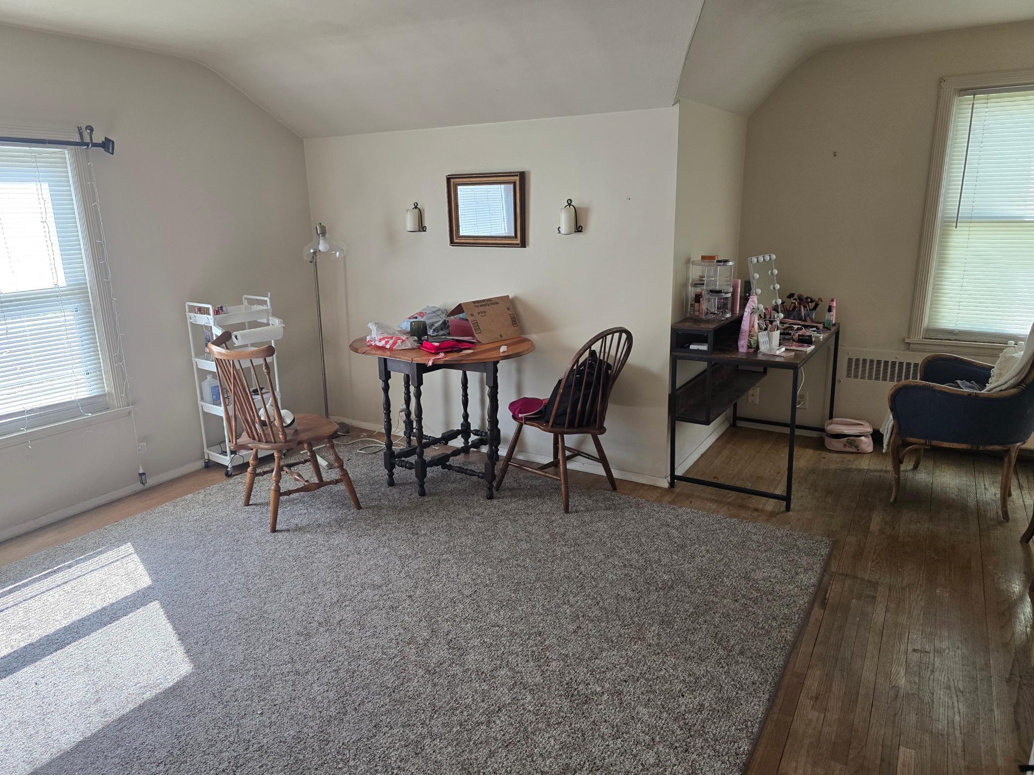 upper lving room