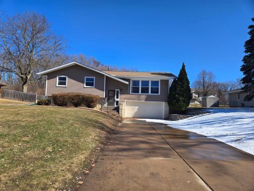 Photo for 1008 Marnie Street S, Saint Paul, MN 55119 - listing #7028718 1008 Marnie Street S, Saint Paul, MN 55119