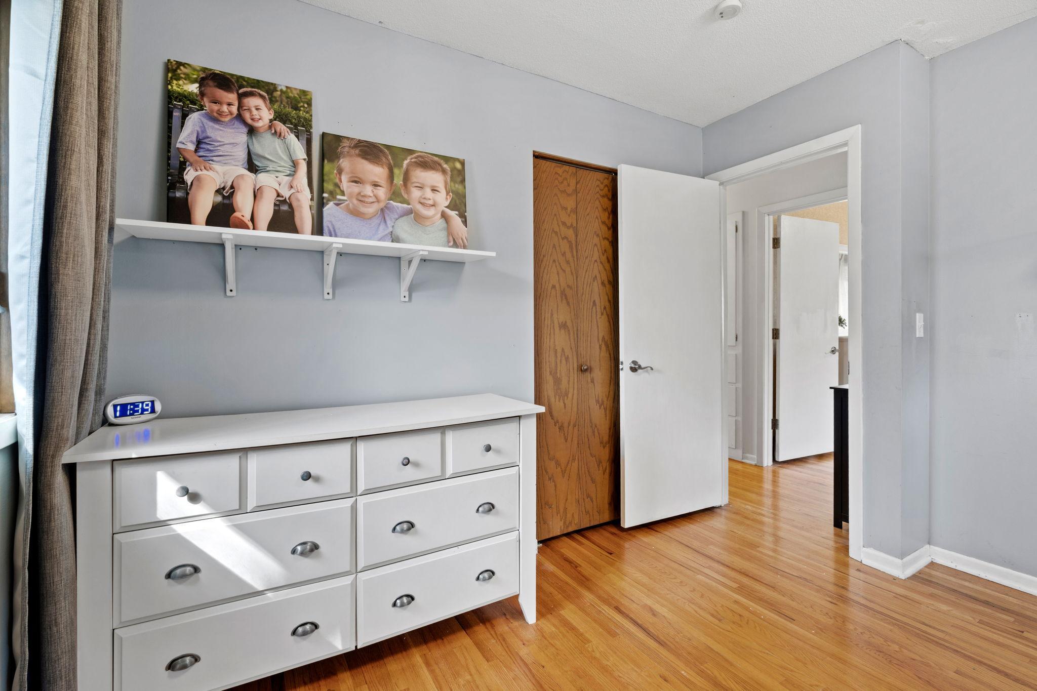 44-web-or-mls-3321 Churchill St-44.jpg