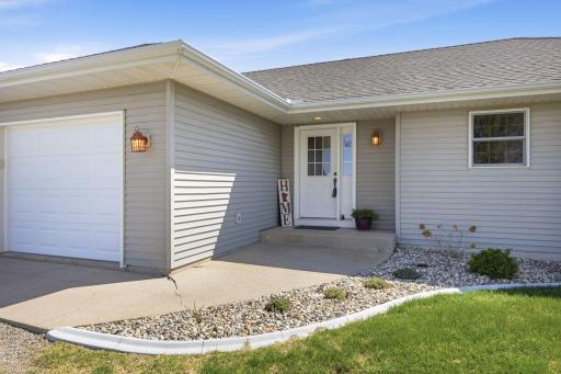 19388 Memory Circle, Hutchinson, MN 55350