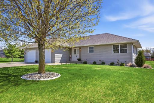 19388 Memory Circle, Hutchinson, MN 55350