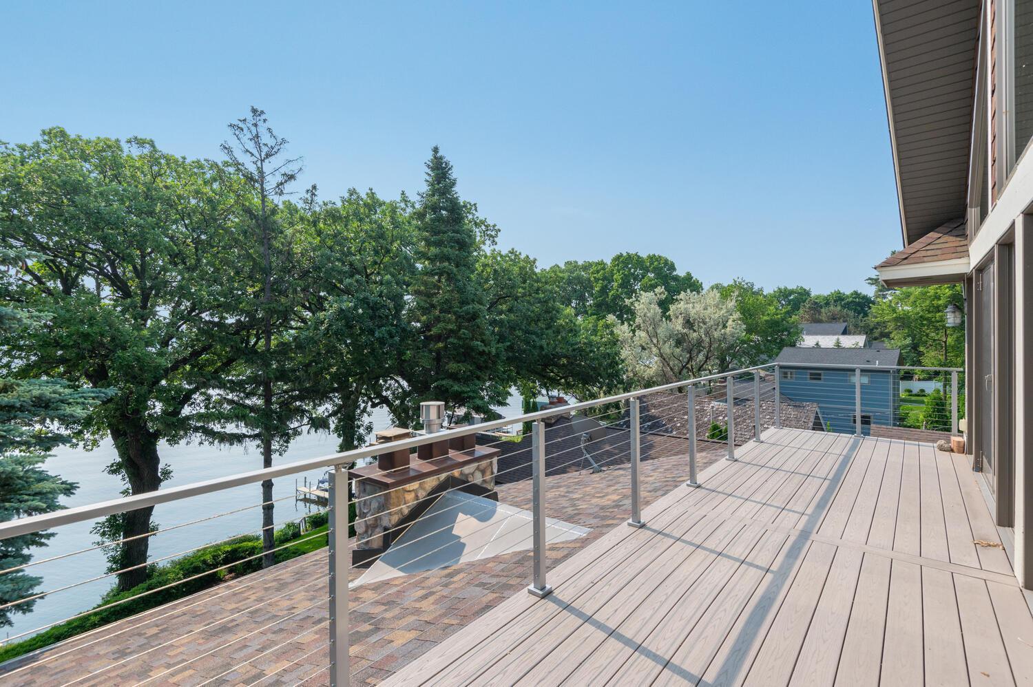 A distant view to the east and south. You can see all the way to Boy Scout Island and Smithtown Bay.