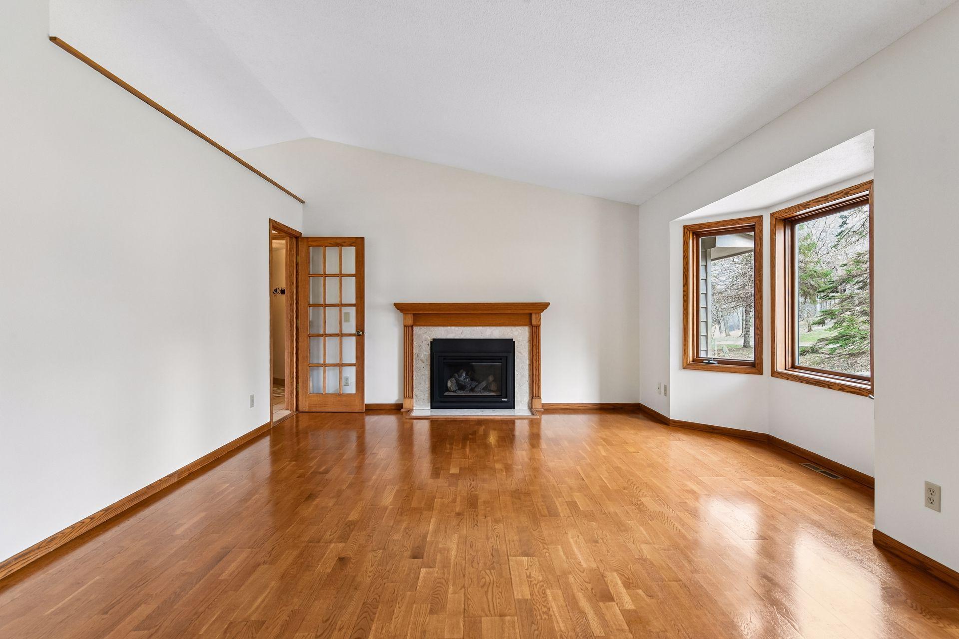 8030 81st Street - Spacecrafting - 0008.jpg