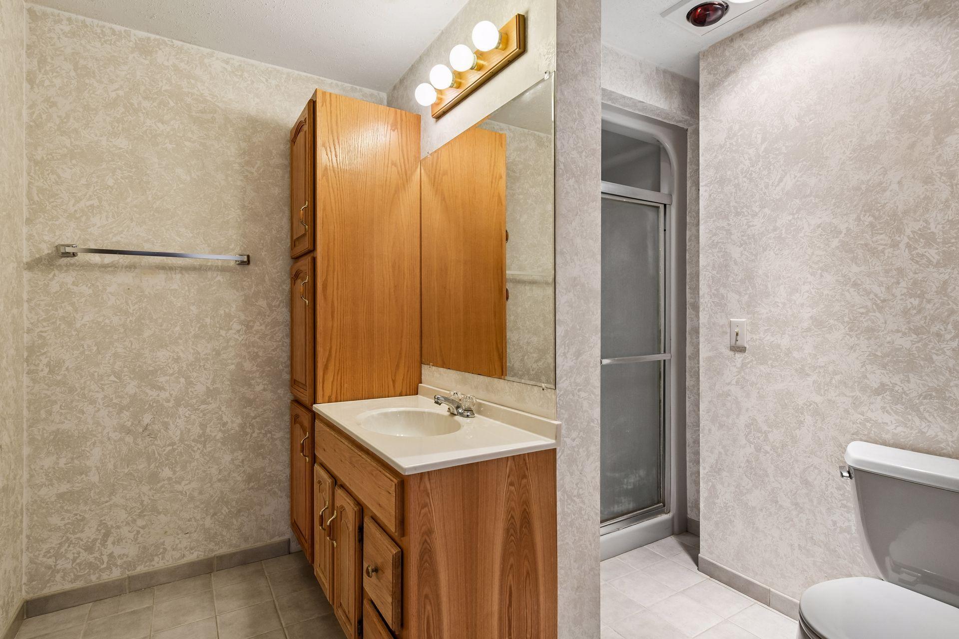 8030 81st Street - Spacecrafting - 0036.jpg