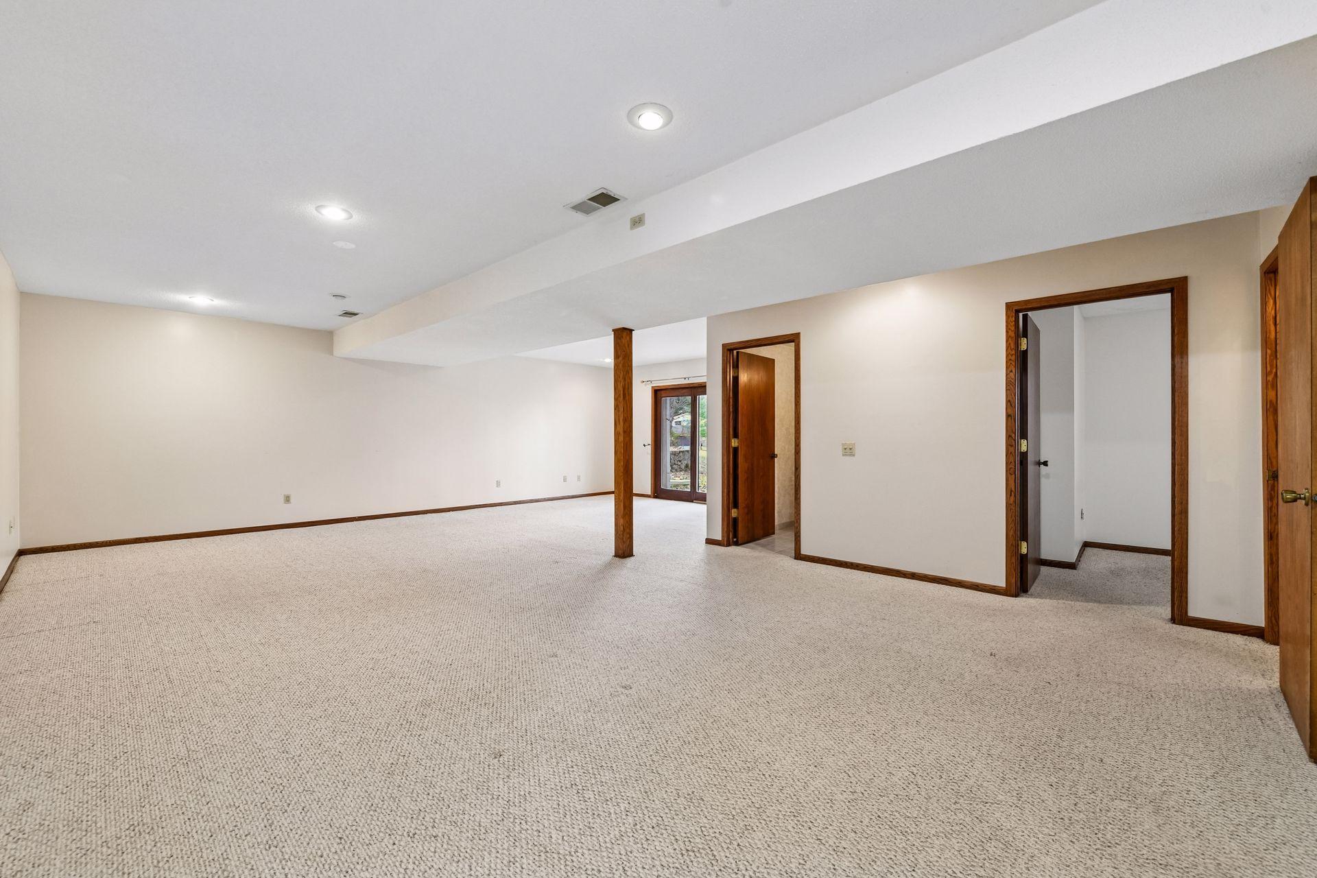 8030 81st Street - Spacecrafting - 0033.jpg