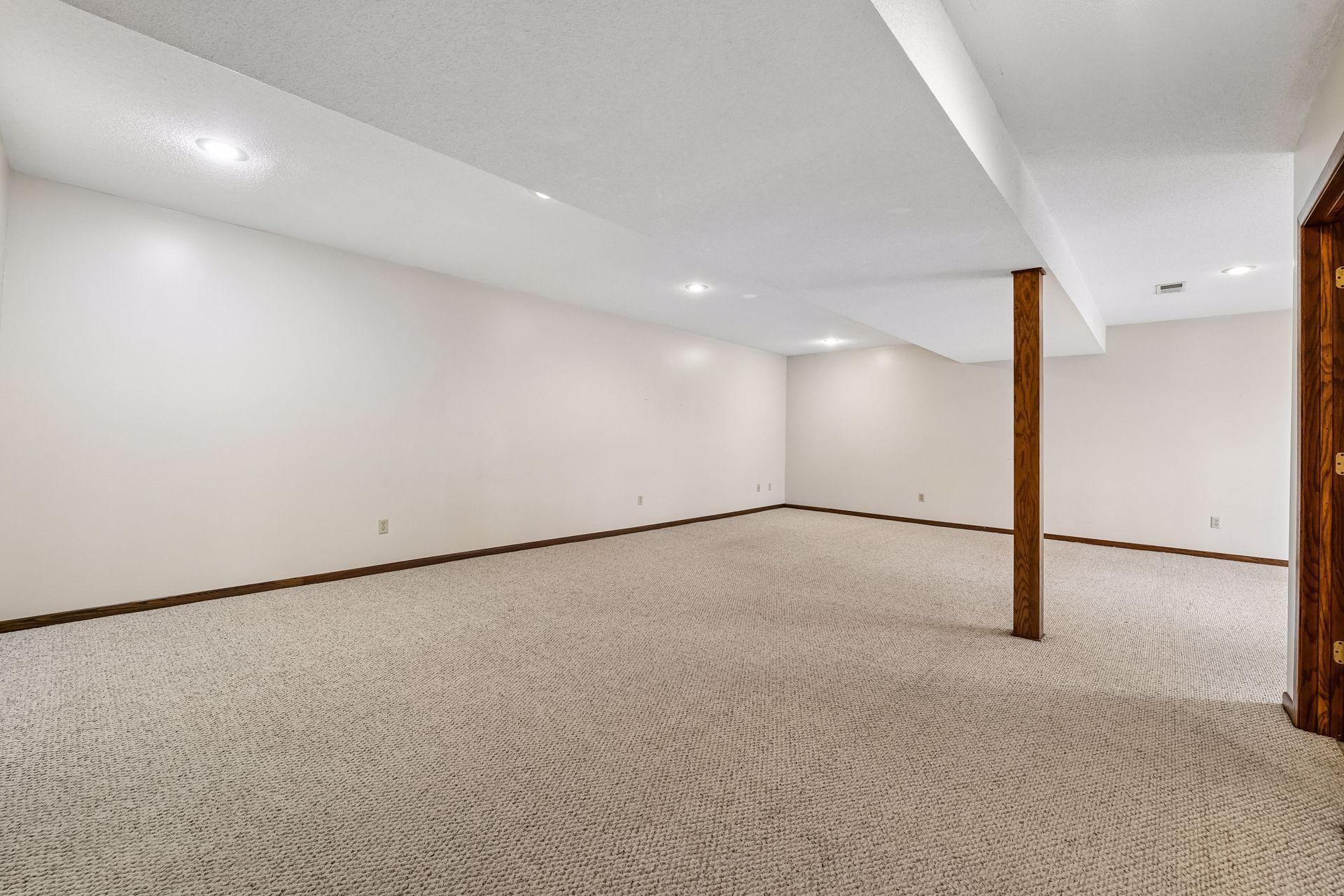 8030 81st Street - Spacecrafting - 0032.jpg