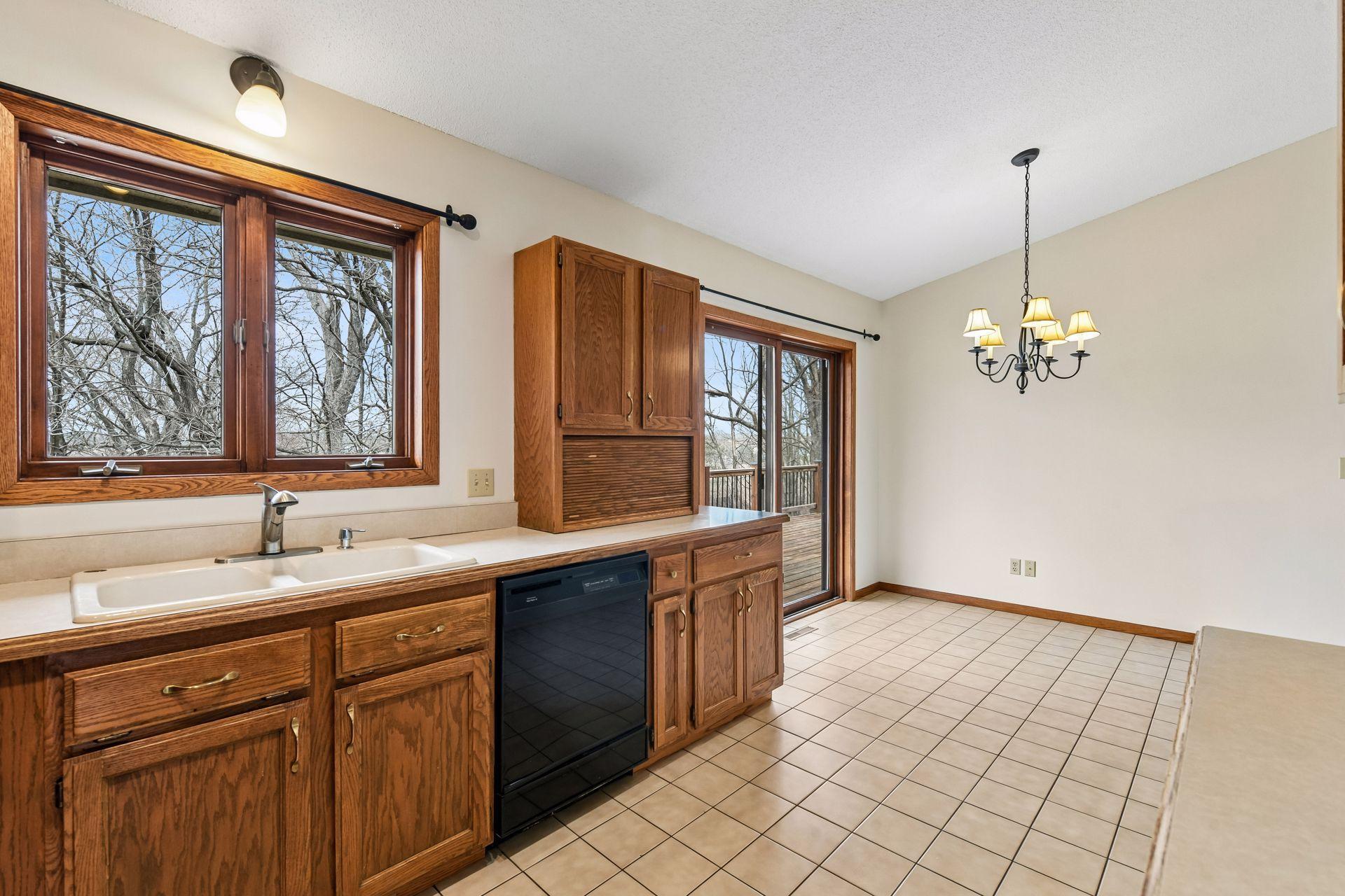 8030 81st Street - Spacecrafting - 0018.jpg