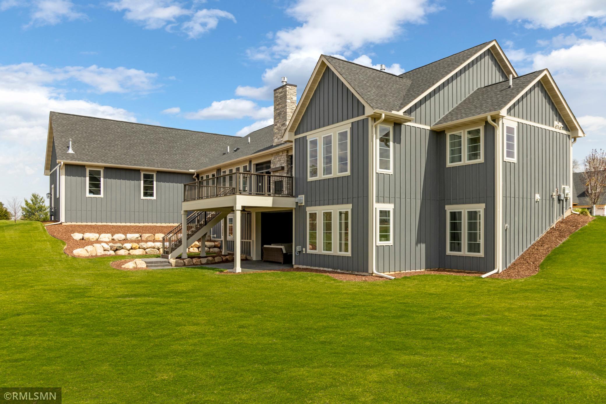 Creative Homes - 5720 57th Pl N - Exteriors - 013.jpg