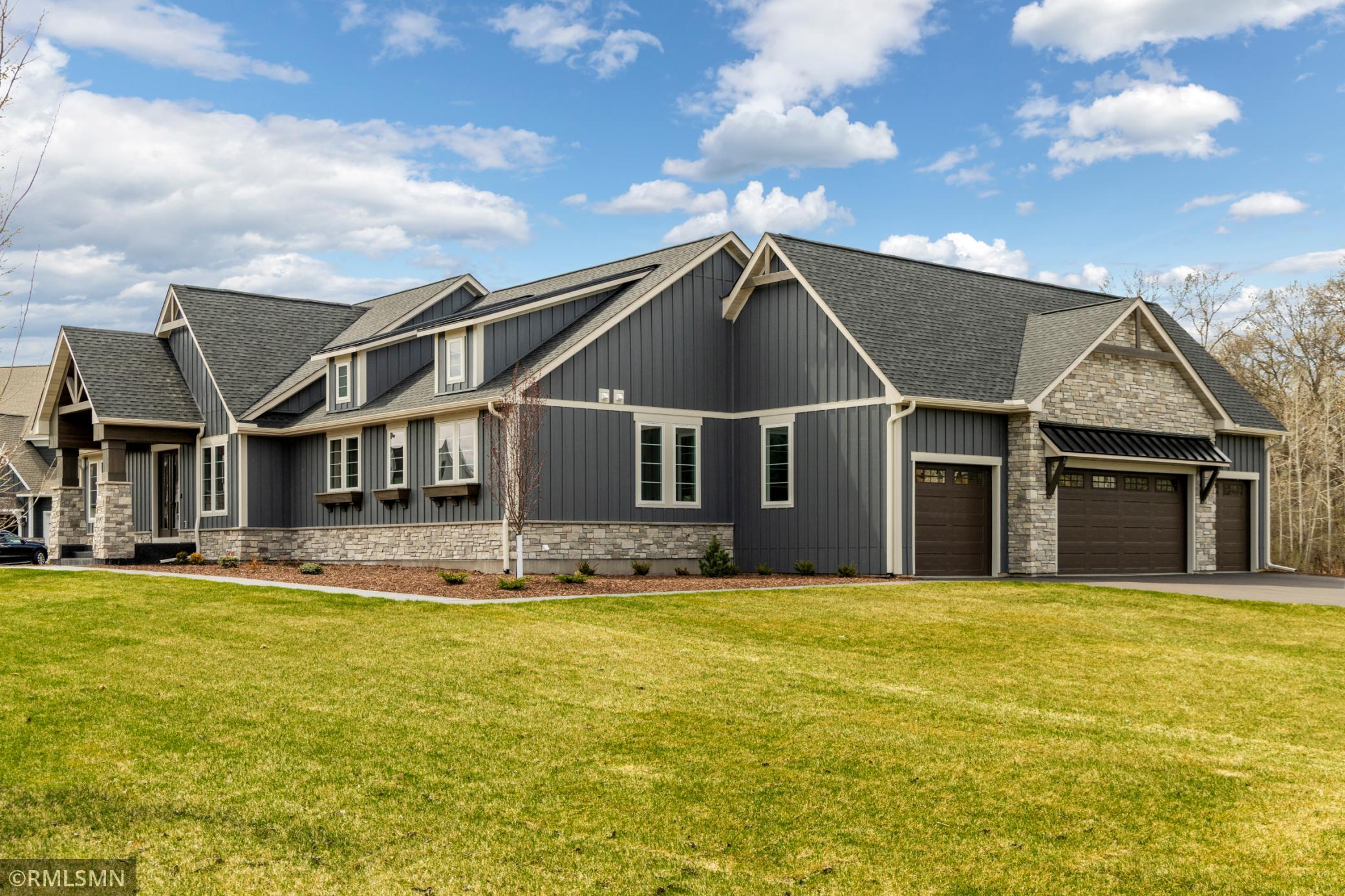 Creative Homes - 5720 57th Pl N - Exteriors - 007.jpg
