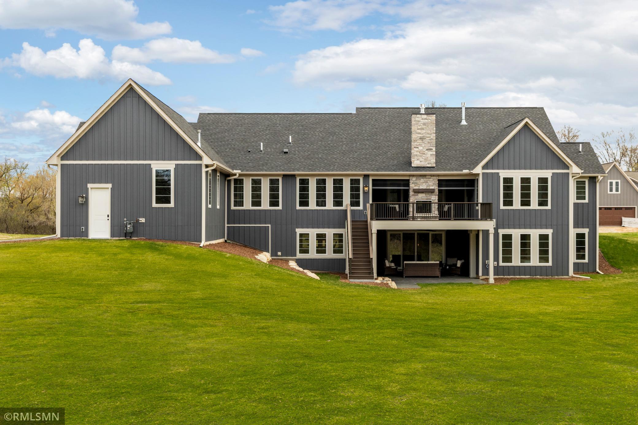 Creative Homes - 5720 57th Pl N - Exteriors - 010.jpg