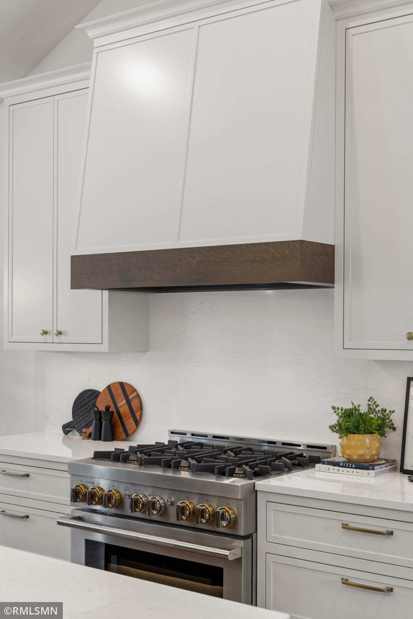 Creative Homes - 5720 57th St N - 032.jpg