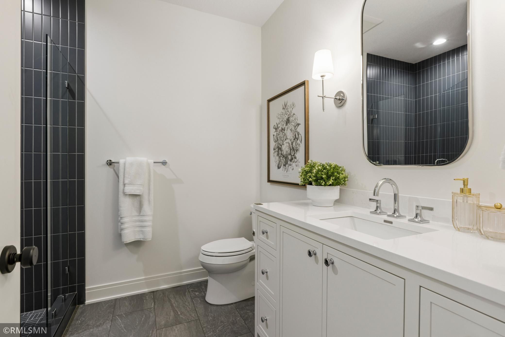 Creative Homes - 5720 57th St N - 052.jpg