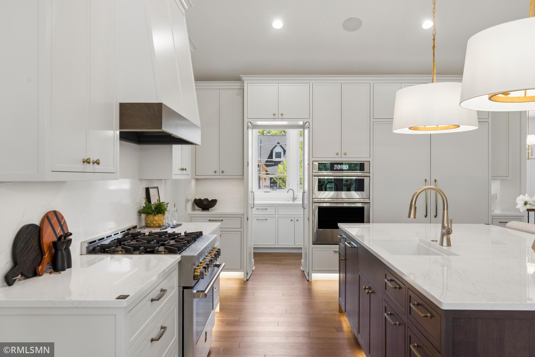 Creative Homes - 5720 57th St N - 031.jpg