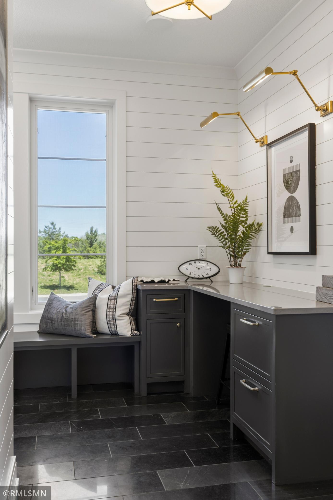 Creative Homes - 5720 57th St N - 048.jpg