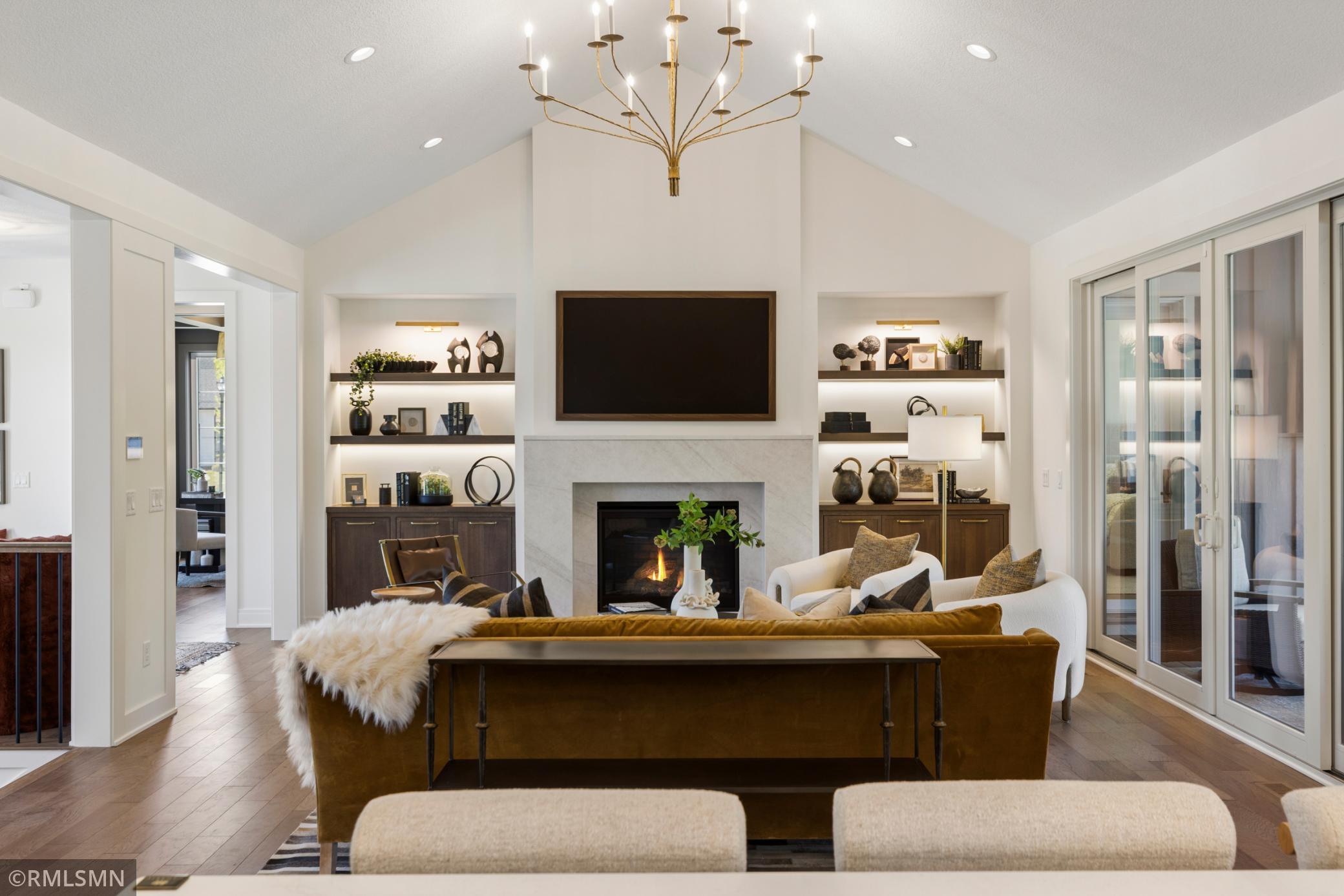 Creative Homes - 5720 57th St N - 010.jpg