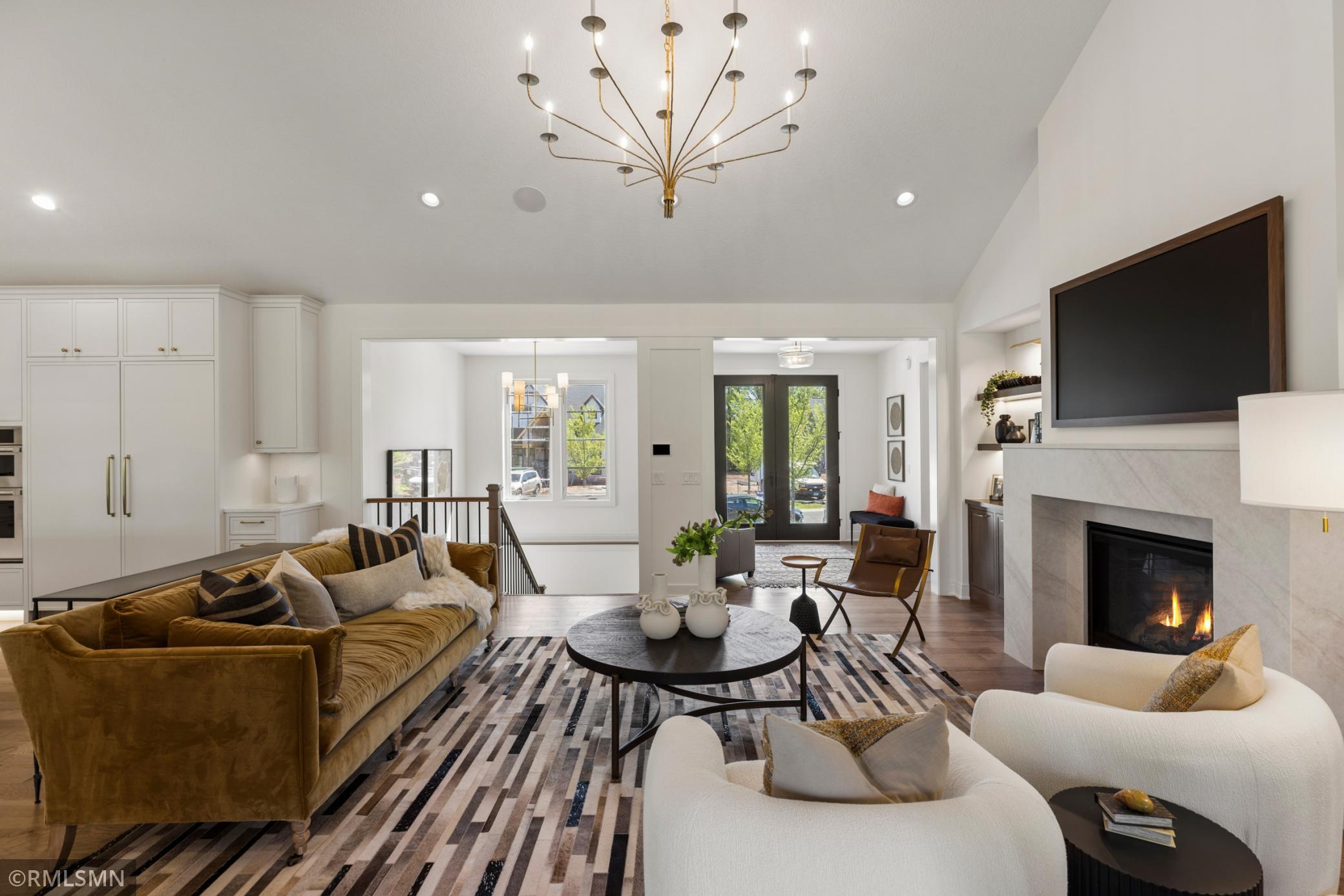Creative Homes - 5720 57th St N - 016.jpg