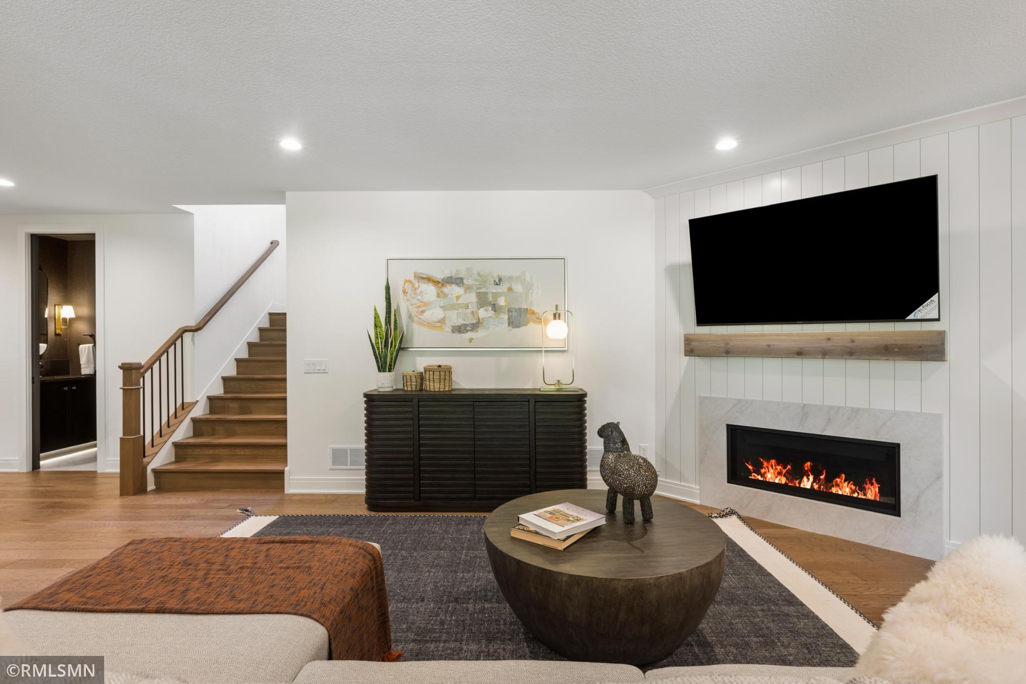 Creative Homes - 5720 57th St N - 057.jpg