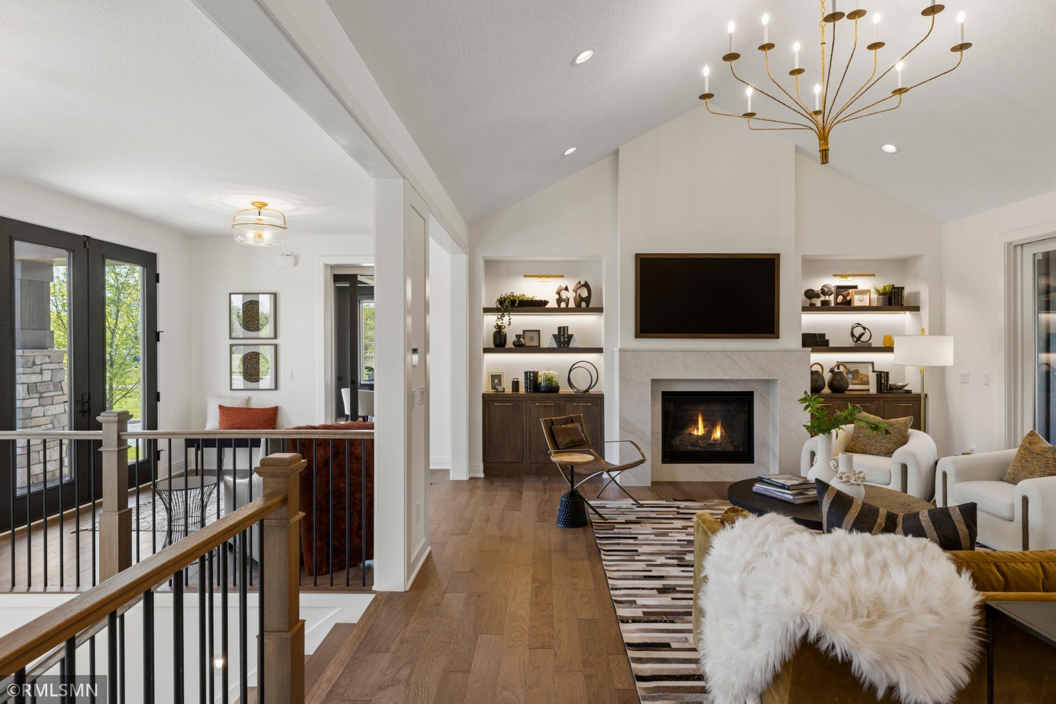 Creative Homes - 5720 57th St N - 009.jpg
