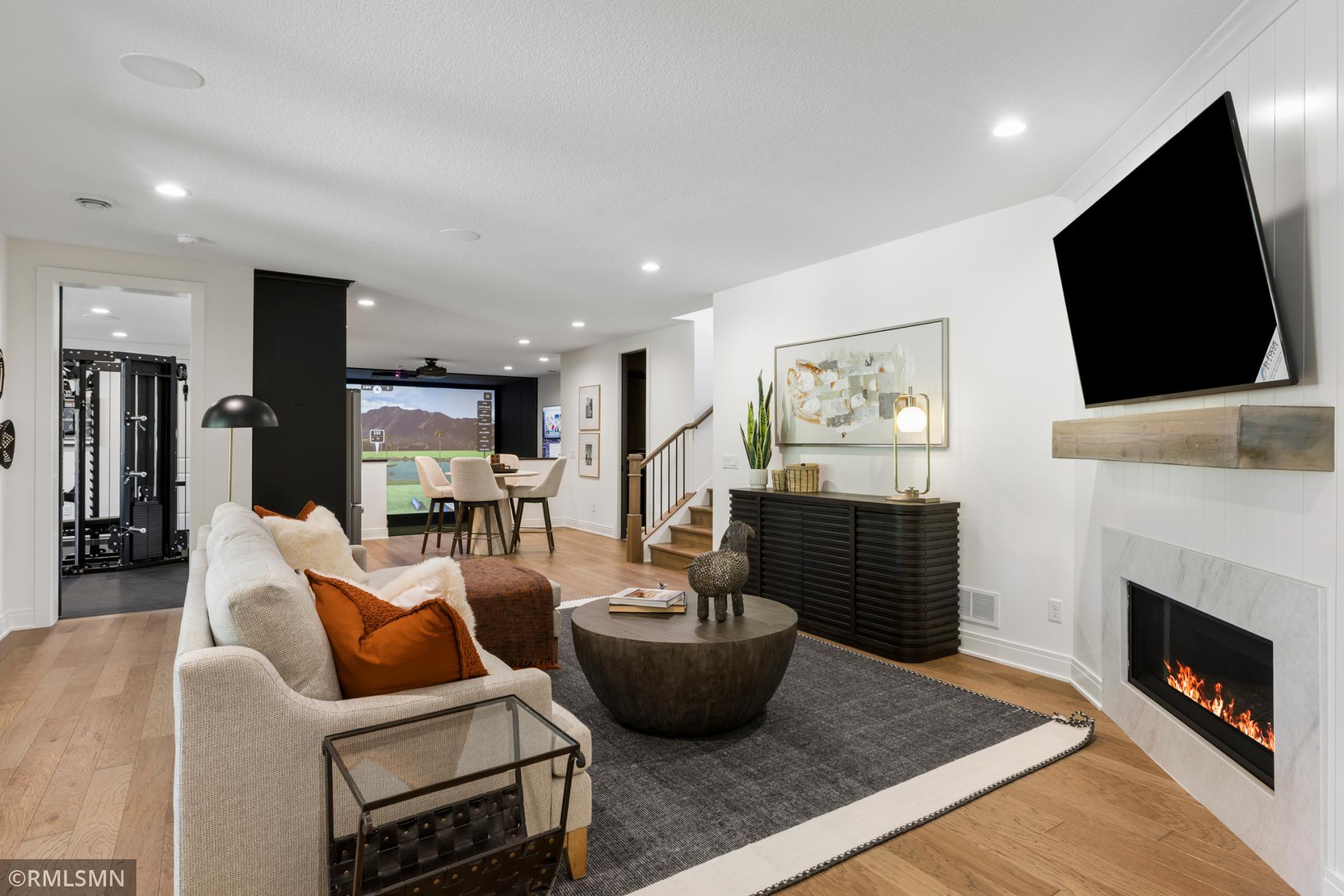 Creative Homes - 5720 57th St N - 058.jpg
