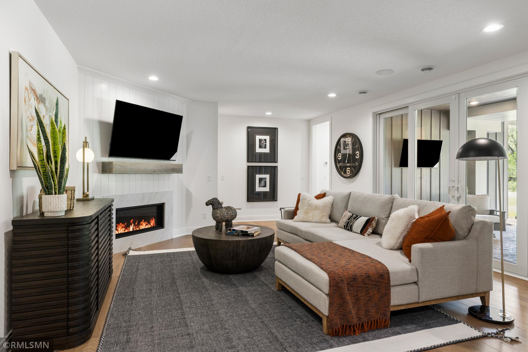 Creative Homes - 5720 57th St N - 055.jpg
