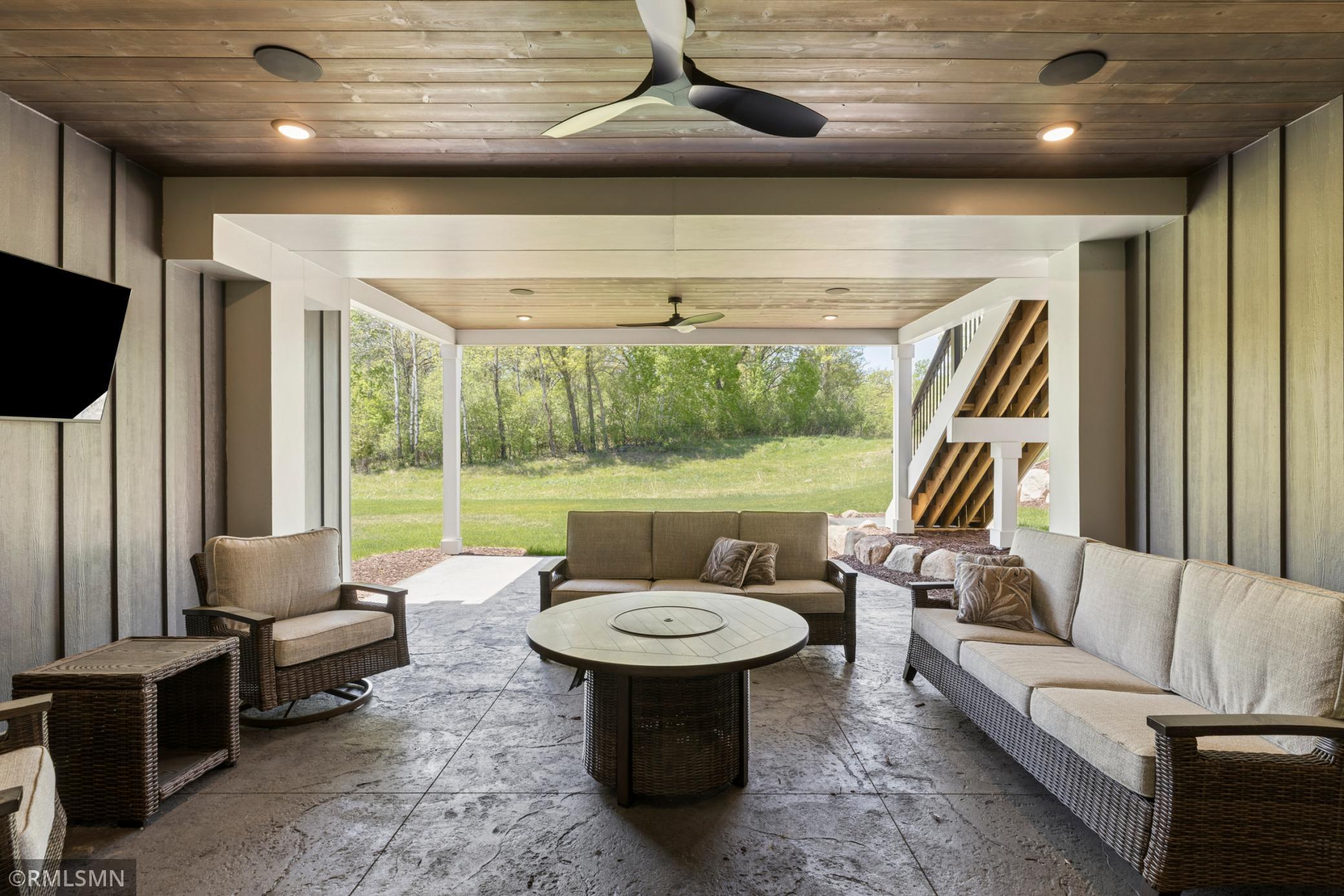 Creative Homes - 5720 57th St N - 088.jpg