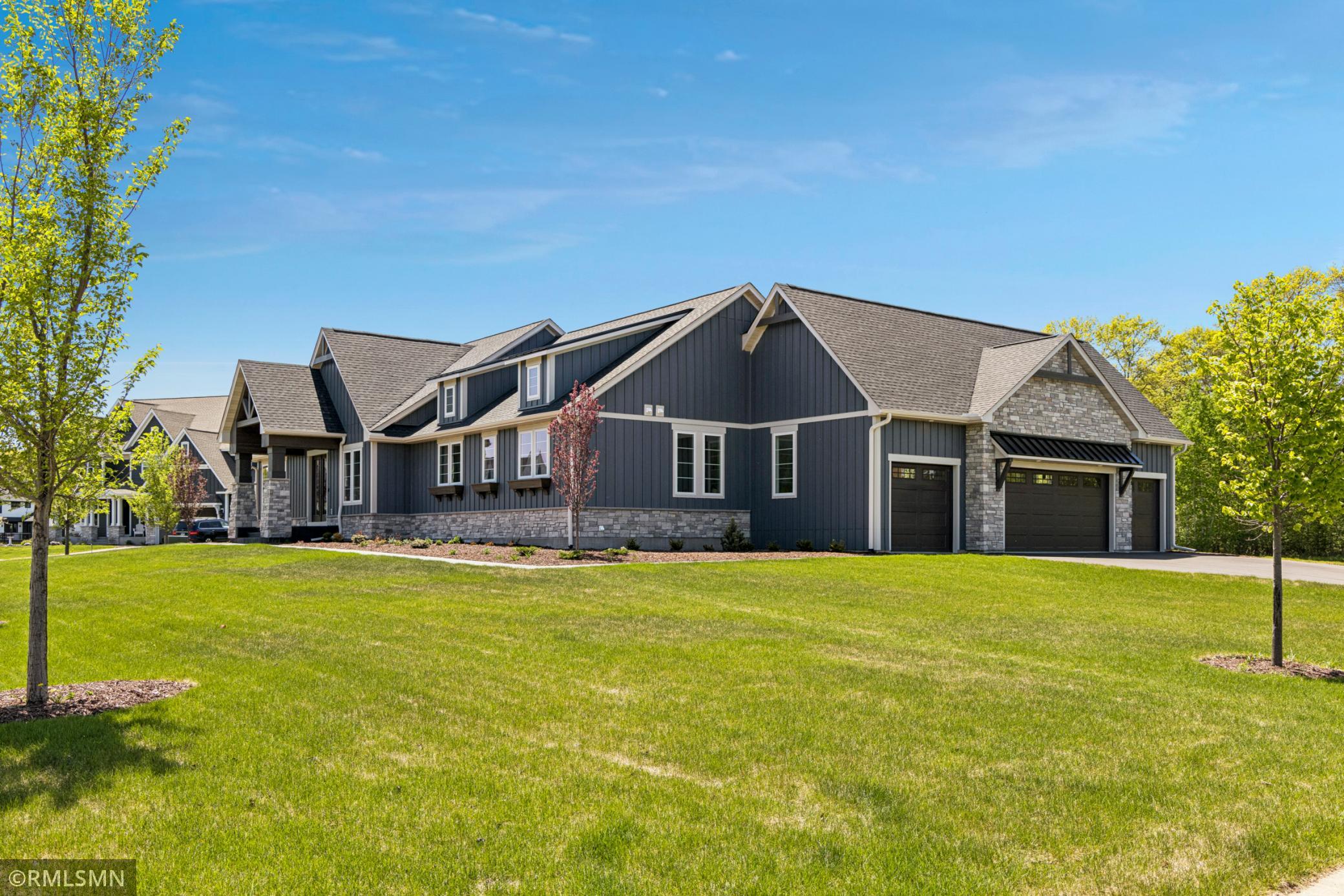 Creative Homes - 5720 57th St N - 004.jpg