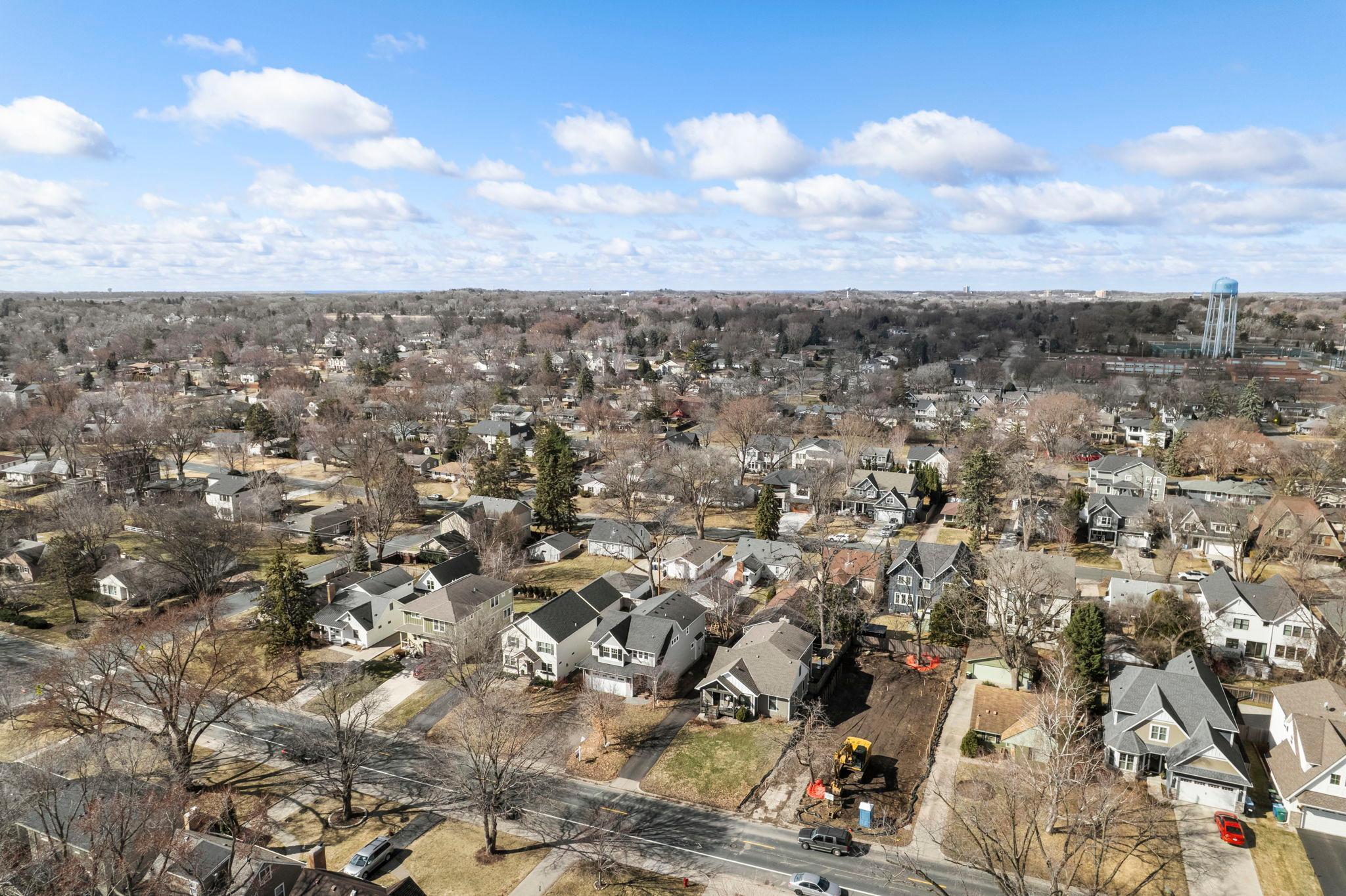 4-web-or-mls-5928 Wooddale Ave-314.jpg