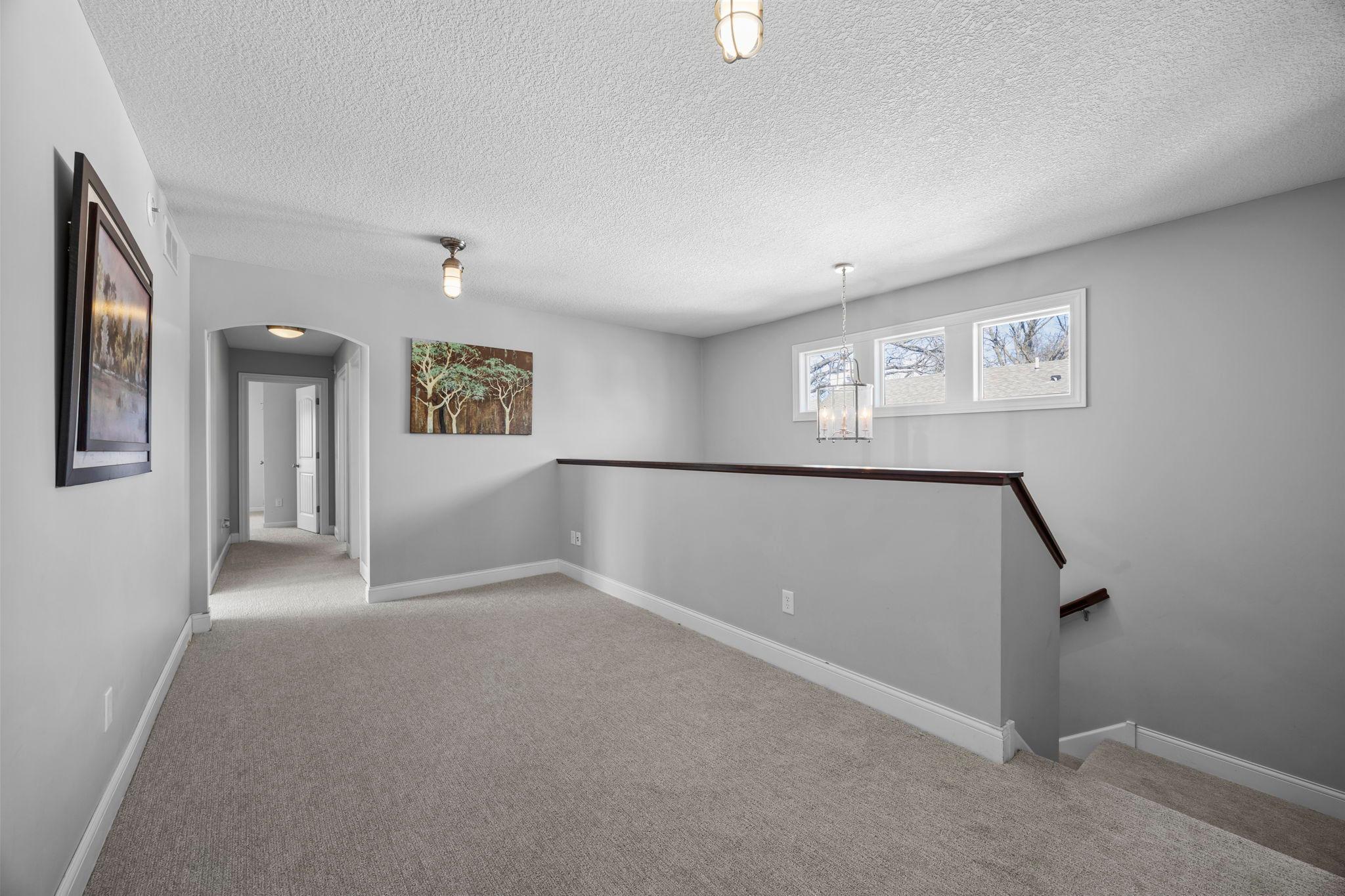 42-web-or-mls-5928 Wooddale Ave-189.jpg