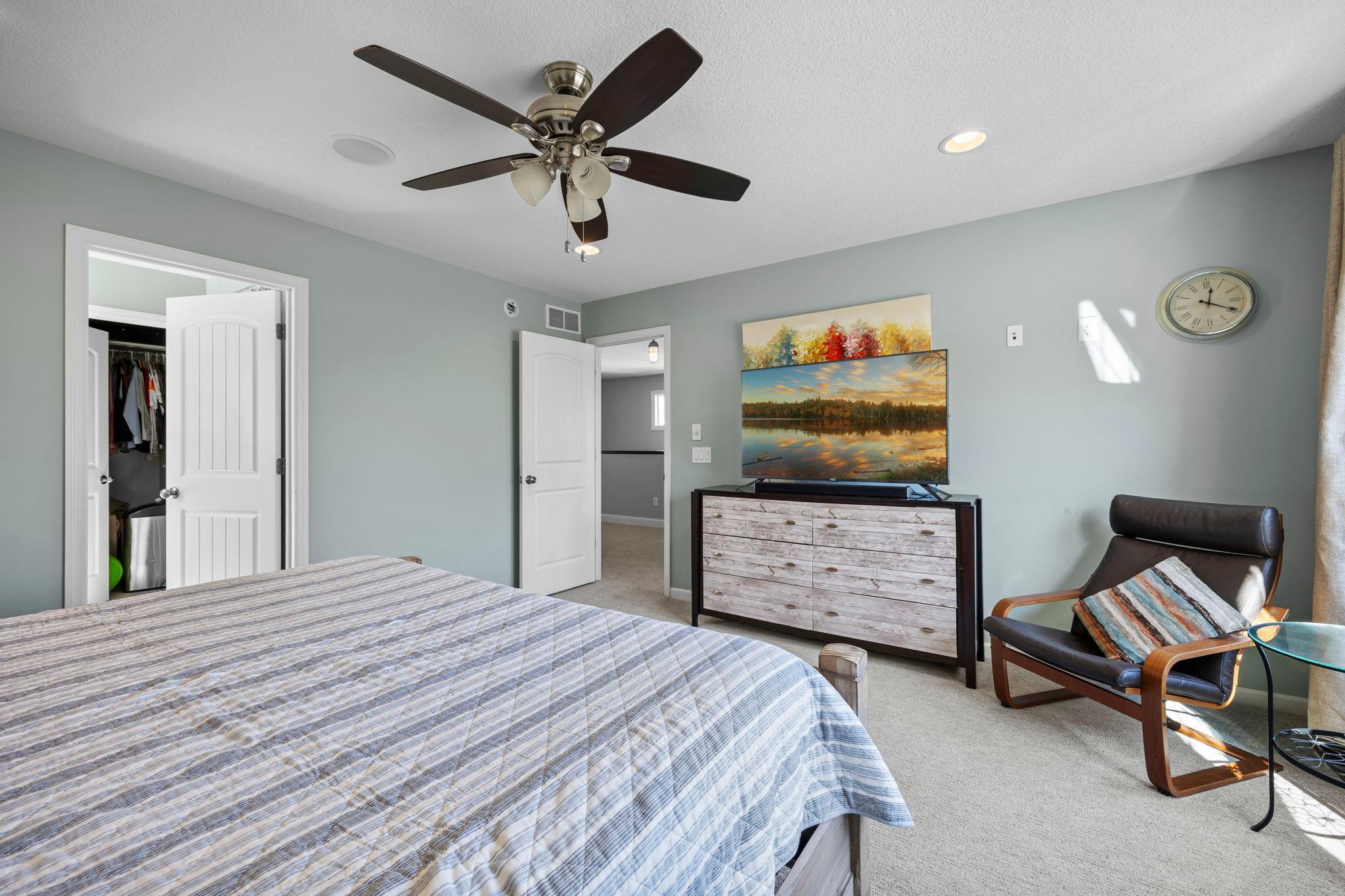 46-web-or-mls-5928 Wooddale Ave-224.jpg