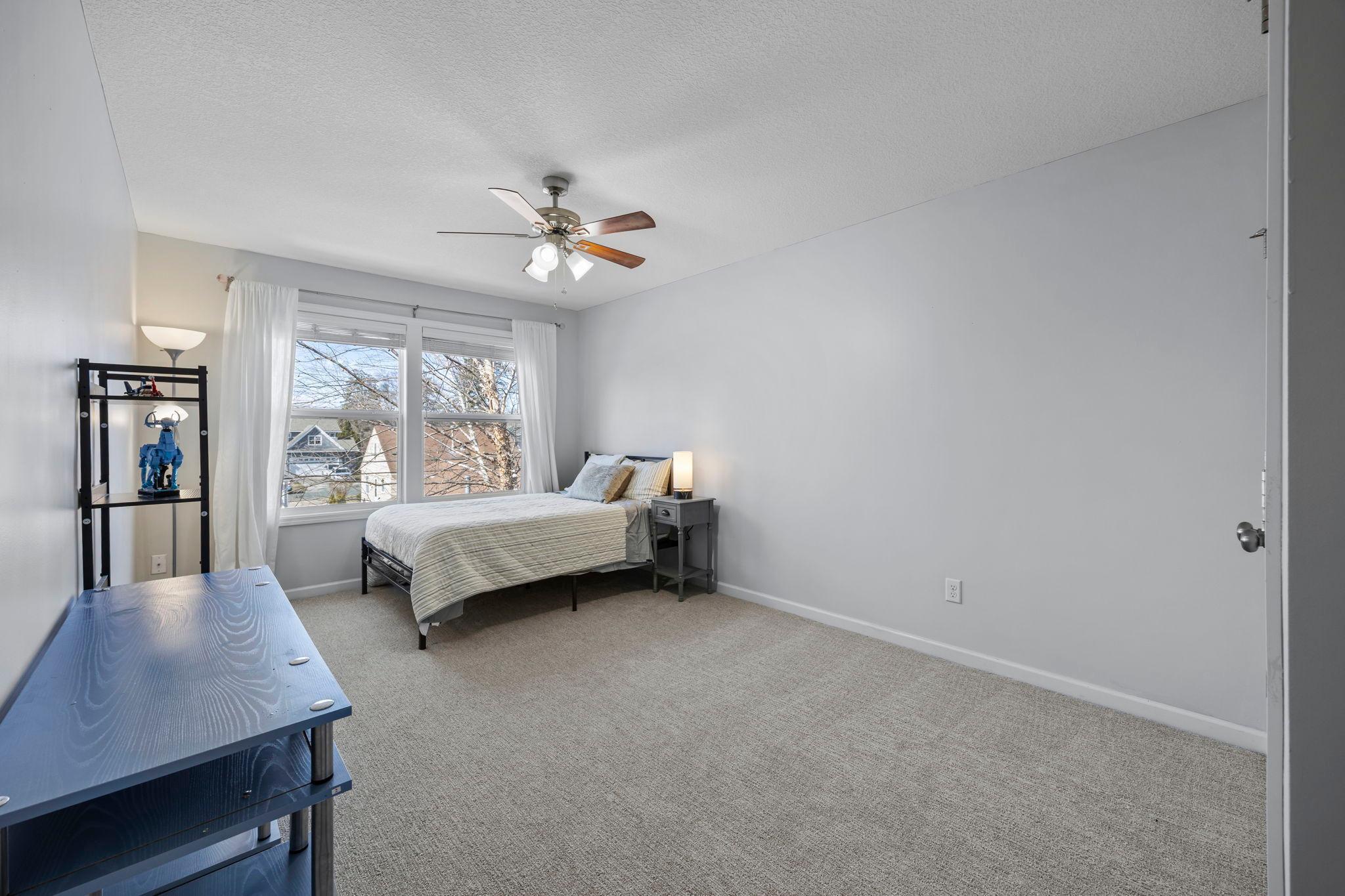 50-web-or-mls-5928 Wooddale Ave-244.jpg