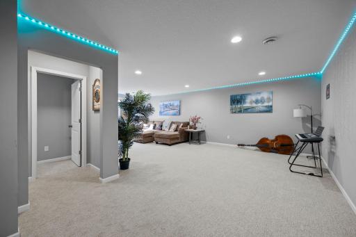5928 Wooddale Avenue, Edina, MN 55424