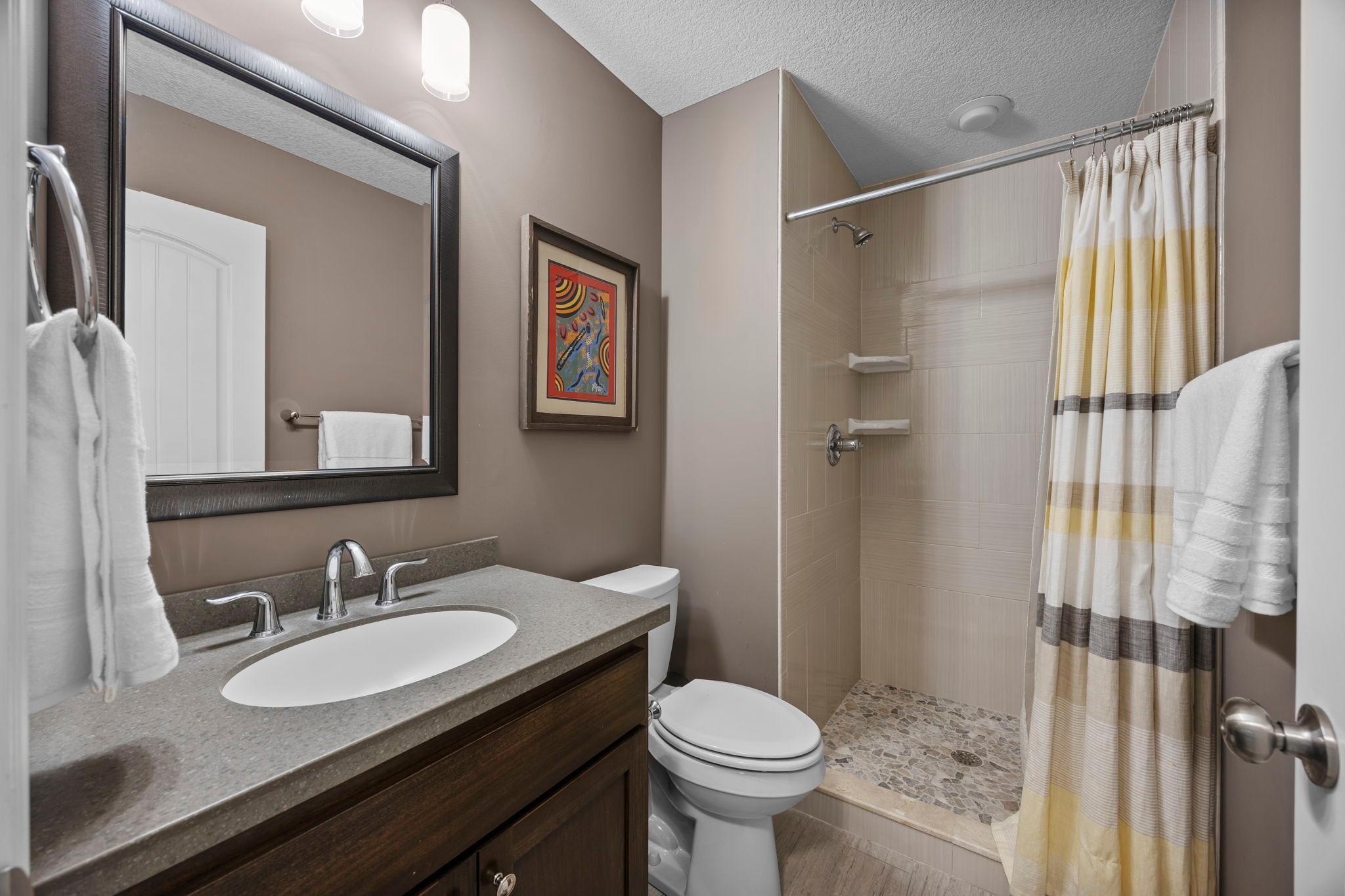 60-web-or-mls-5928 Wooddale Ave-284.jpg