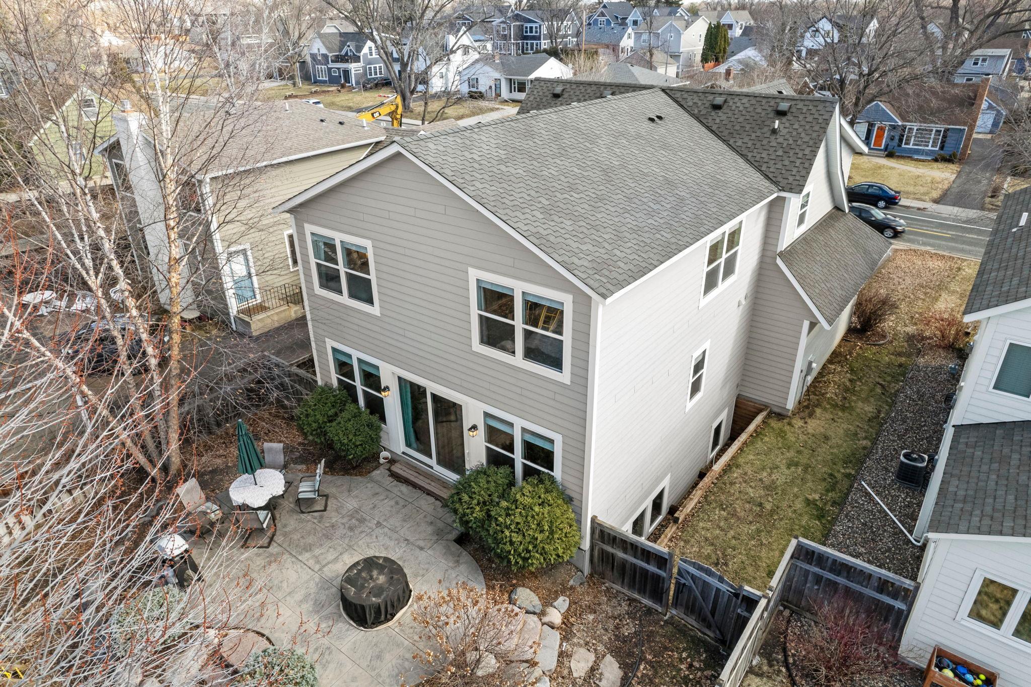 70-web-or-mls-5928 Wooddale Ave-330.jpg