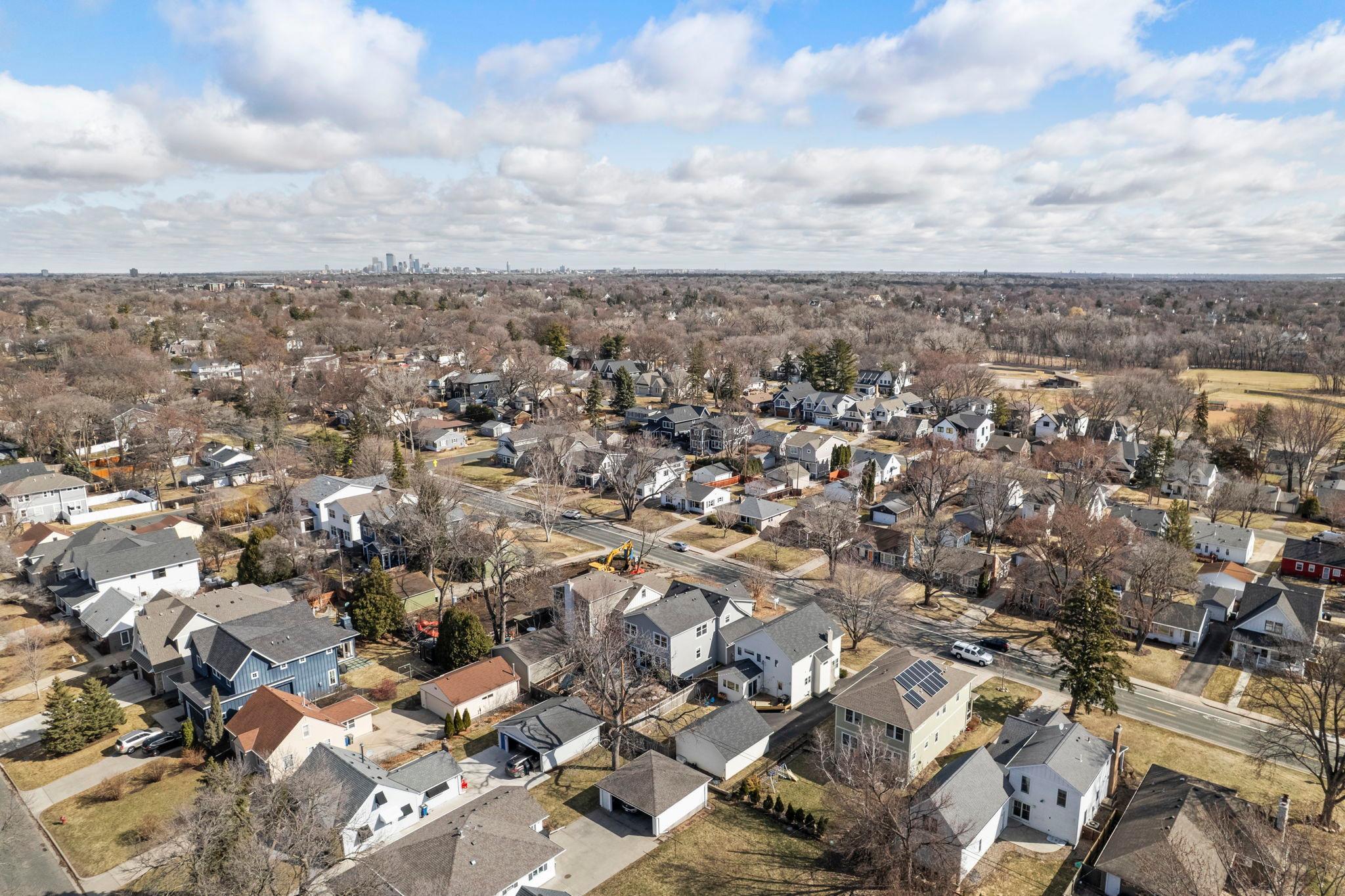 73-web-or-mls-5928 Wooddale Ave-323.jpg