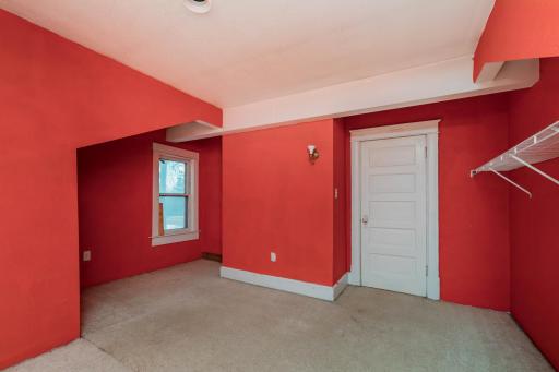 506 4th Avenue SW, Valley City, ND 58072