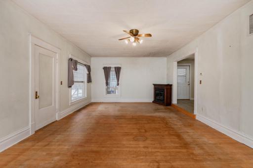 506 4th Avenue SW, Valley City, ND 58072