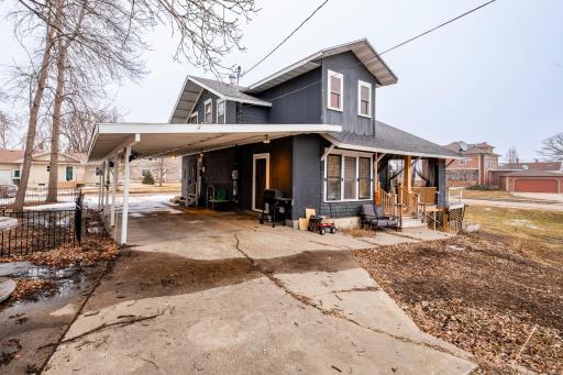506 4th Avenue SW, Valley City, ND 58072