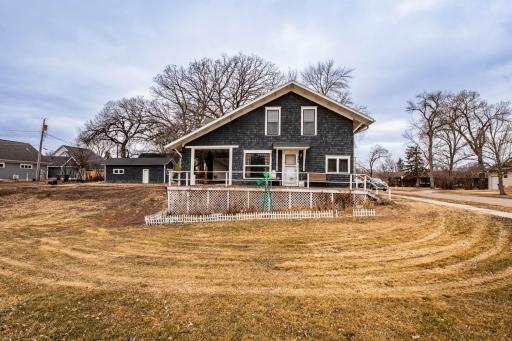 506 4th Avenue SW, Valley City, ND 58072