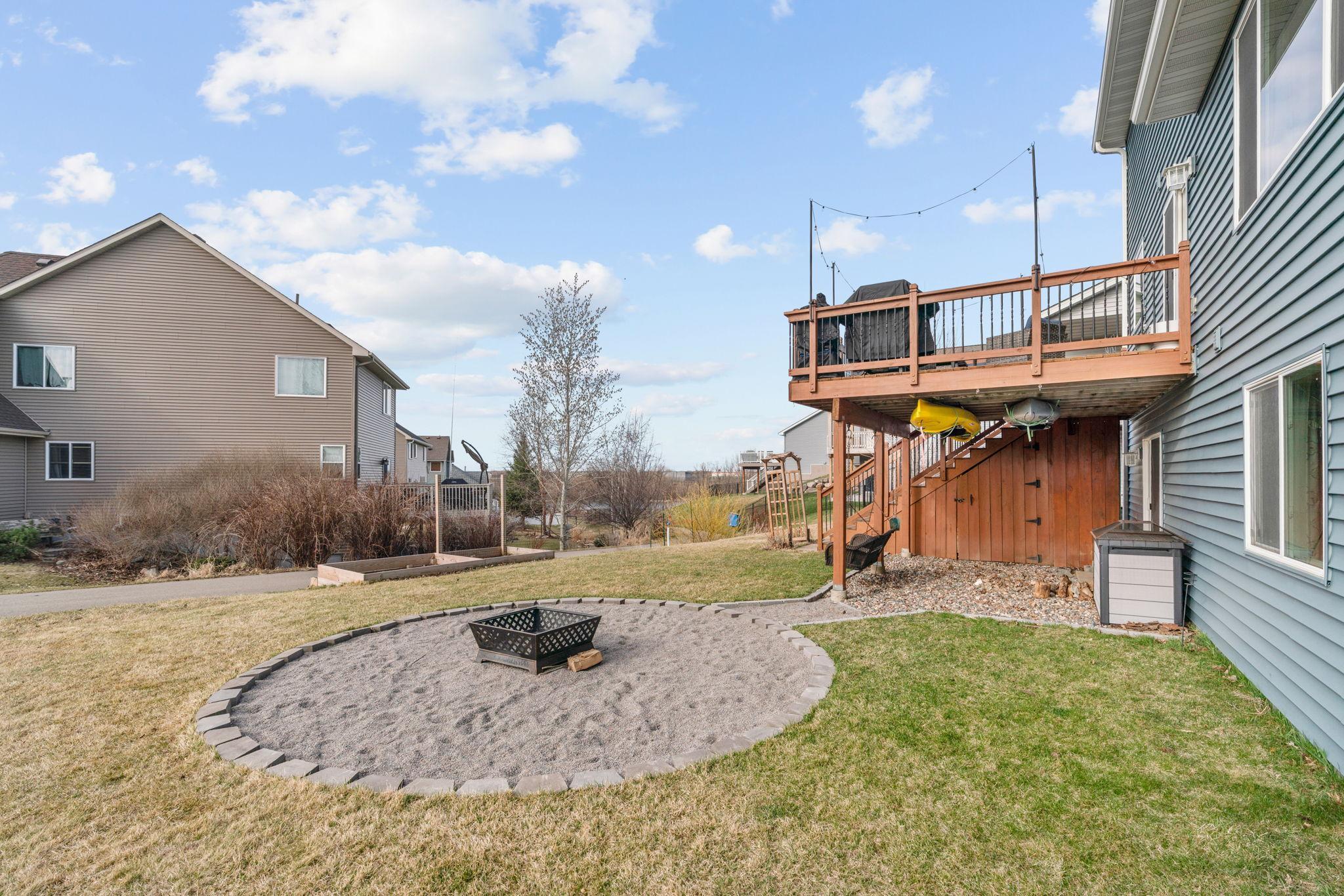 fireplace/pool placement
