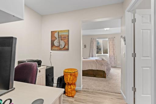 54-web-or-mls-1493 Connecticut Dr SE-54.jpg