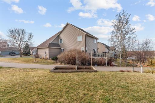 14-web-or-mls-1493 Connecticut Dr SE-14.jpg