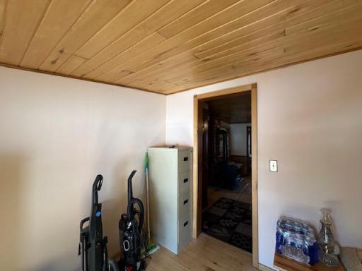 Main floor bonus room entry