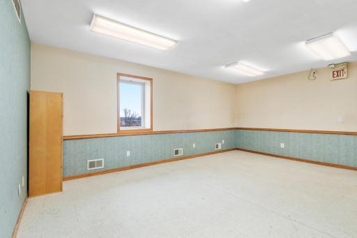 2900 Airport Drive W, Faribault, MN 55021