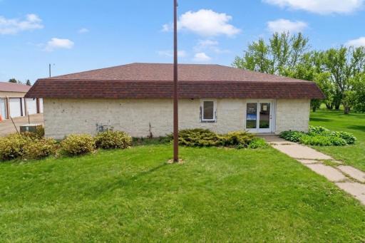 2900 Airport Drive W, Faribault, MN 55021