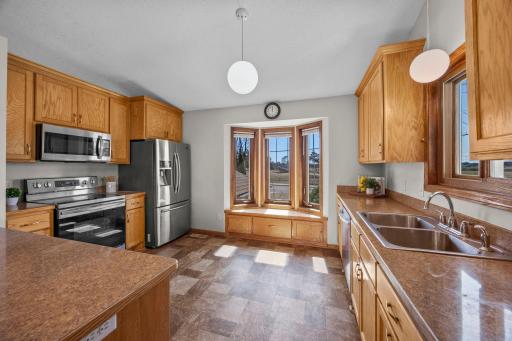741 Glenwood Avenue, Big Lake, MN 55309