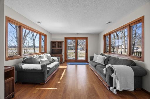 741 Glenwood Avenue, Big Lake, MN 55309
