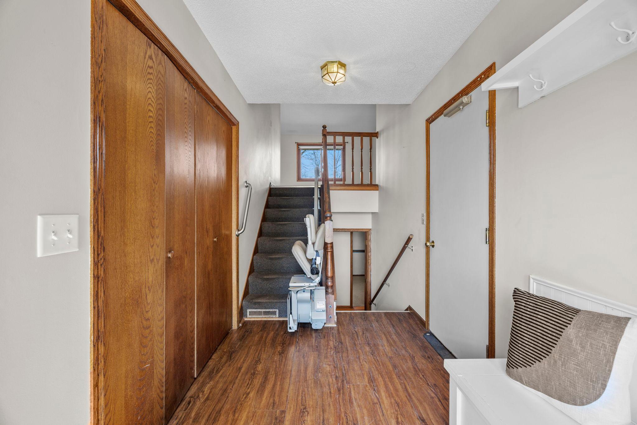 19-web-or-mls-741 Glenwood Ave E-10 (2) (1).jpg