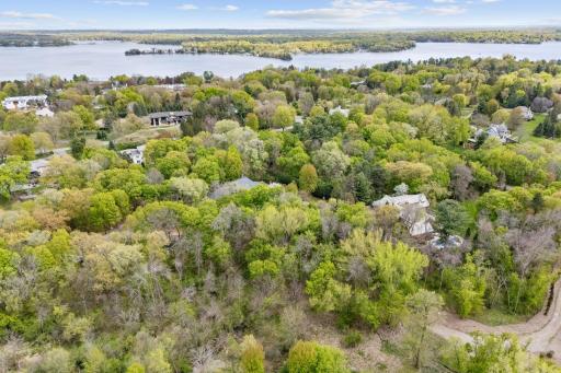445 Bovey Road, Wayzata, MN 55391