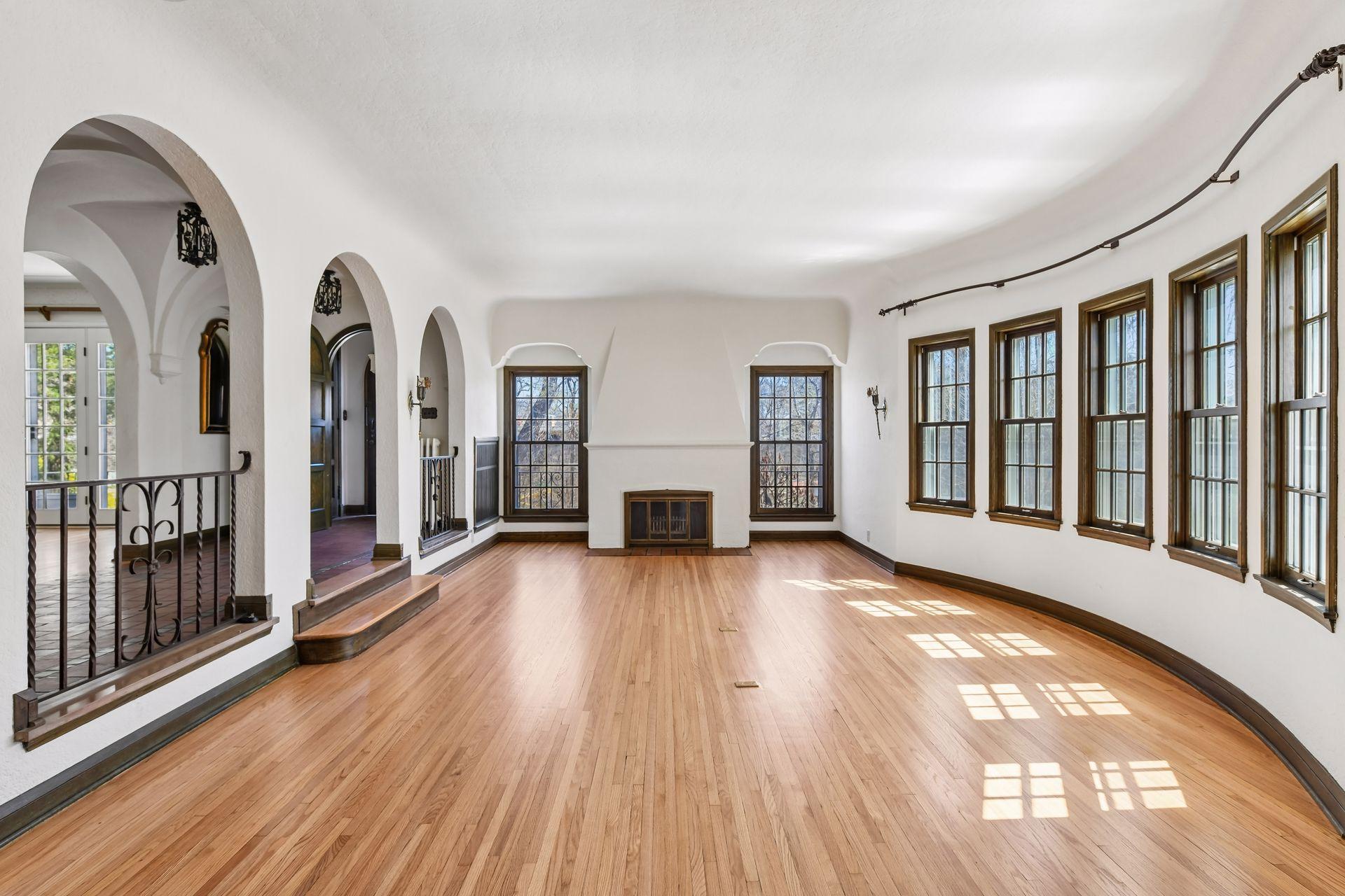 38 West Minnehaha Parkway - Spacecrafting - 0014.jpg