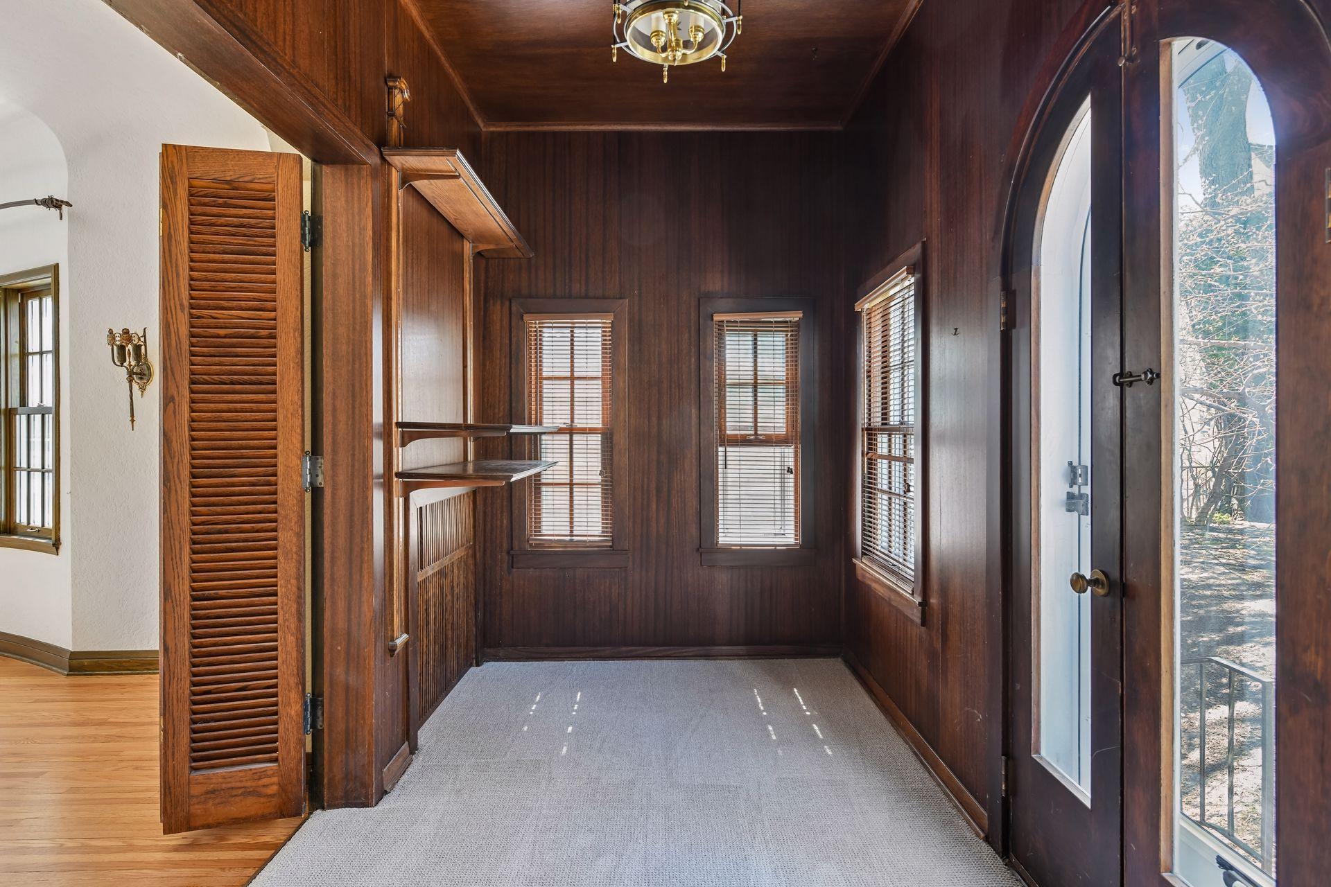 38 West Minnehaha Parkway - Spacecrafting - 0026.jpg